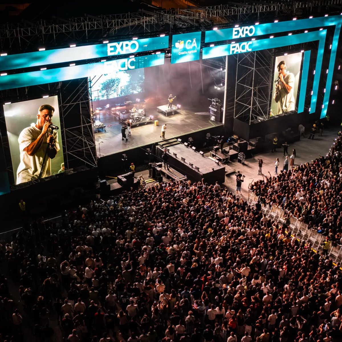 YESTECH_LED's tweet image. Expofacic, Portugal&apos;s premier summer festival, featured our technology. The YES TECH MG P3.9 delivered stunning main stage visuals, while the transparent, lightweight MT series created dynamic front-of-stage effects.

Thank you to partner Repeat Audiovisuais for the success! 🙌