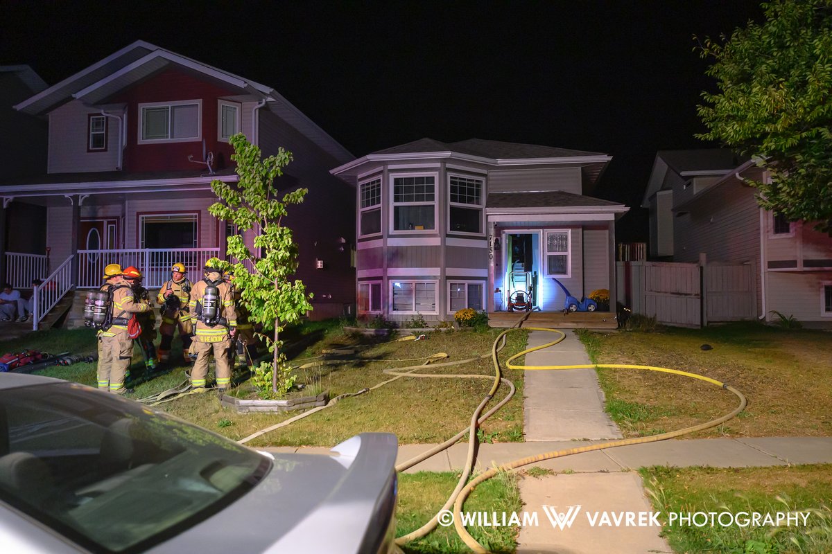 Structure Fire - 114 Street and 71 Avenue - Pinnacle - 11:00 PM Wednesday Night - Grande Prairie, AB #gpab