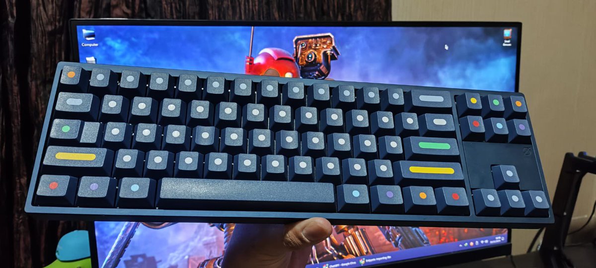 namanyazara's tweet photo. wts
keyboard neo70 navy fully built – GMK Dots keycaps, SWK Neon switches, triple connection (dm for more info)
Rp. 3.750.000

(beli pls, di komun ini kapal aja bisa laku, masa keyboard keren enih ngga) https://t.co/0W0lkMVCvR