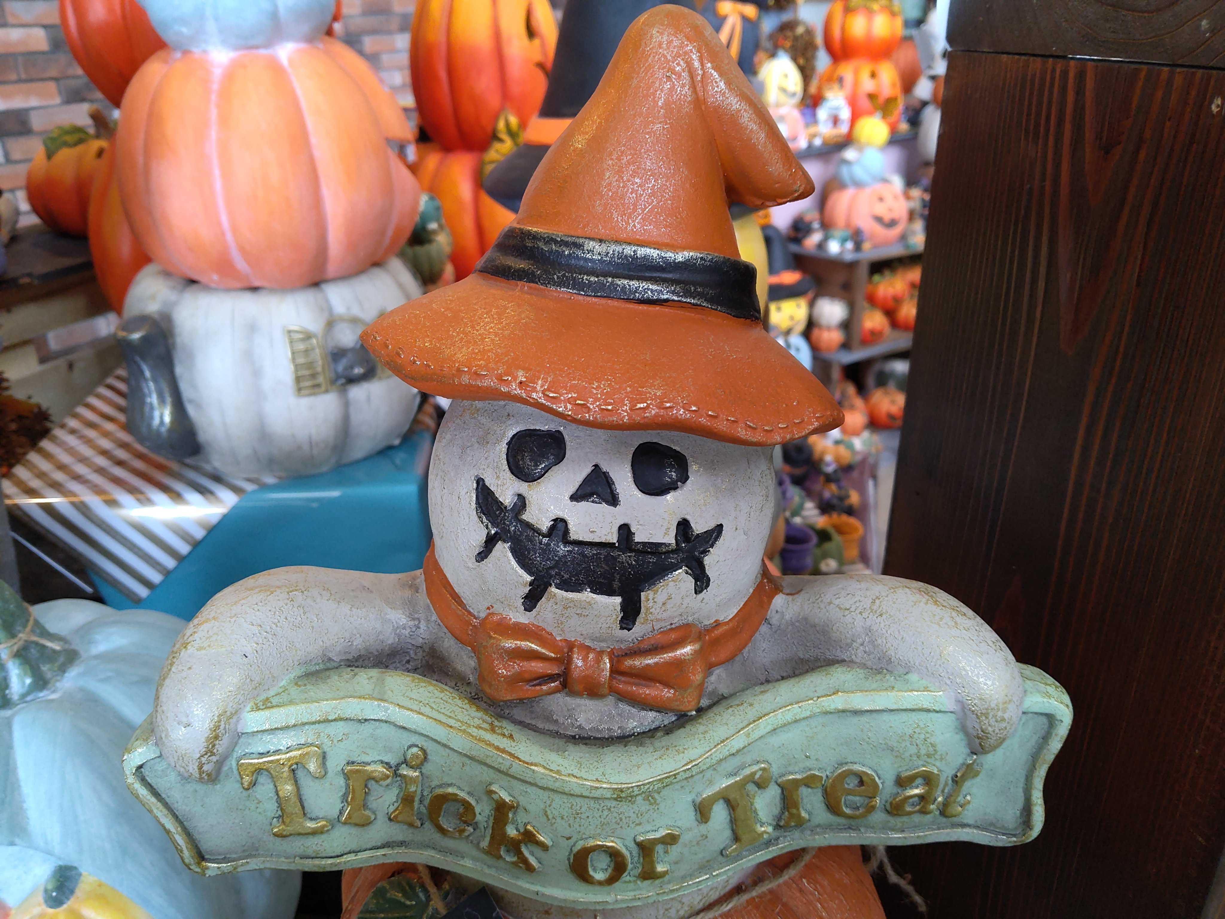 ハロウィン雑貨 - Search / X