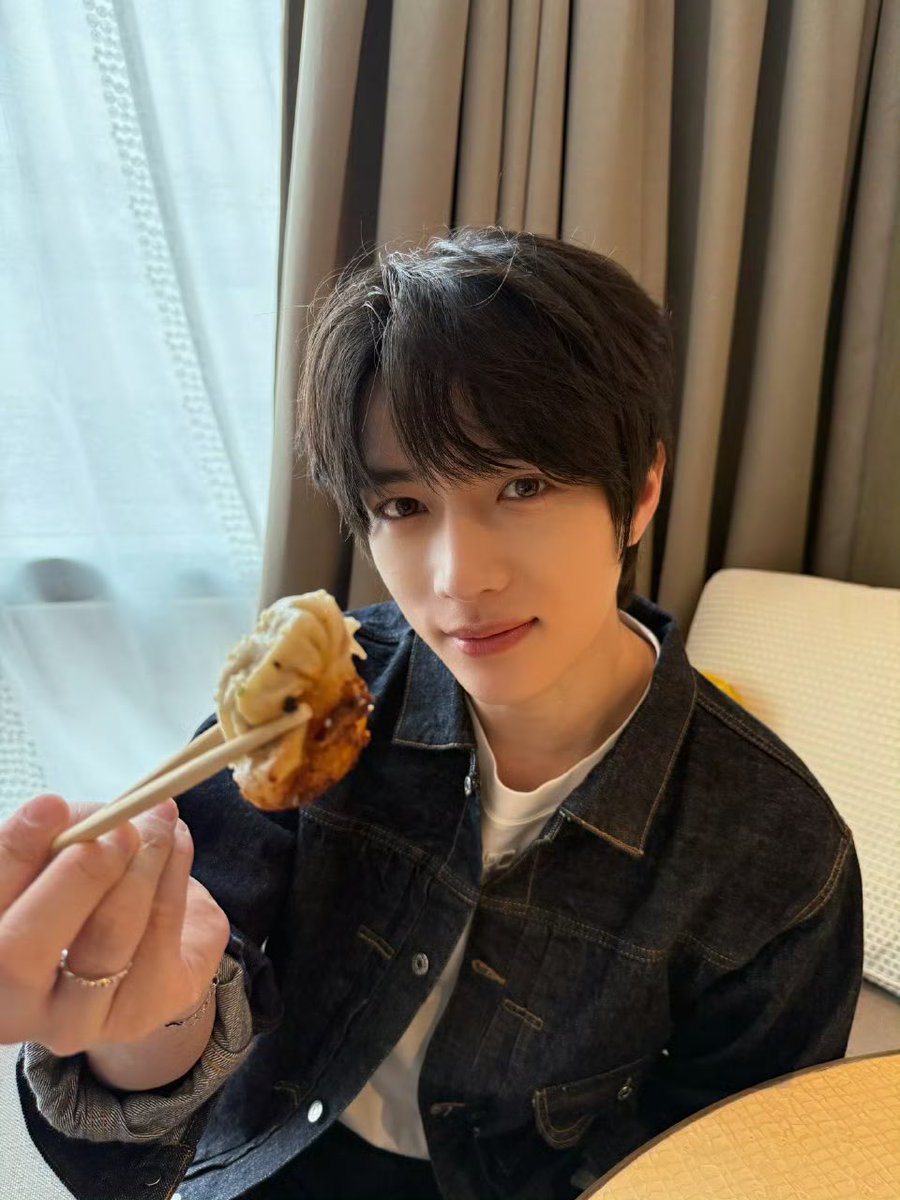 beomgyuhourly's tweet image. weibo update #BEOMGYU 

🧸moa eats first