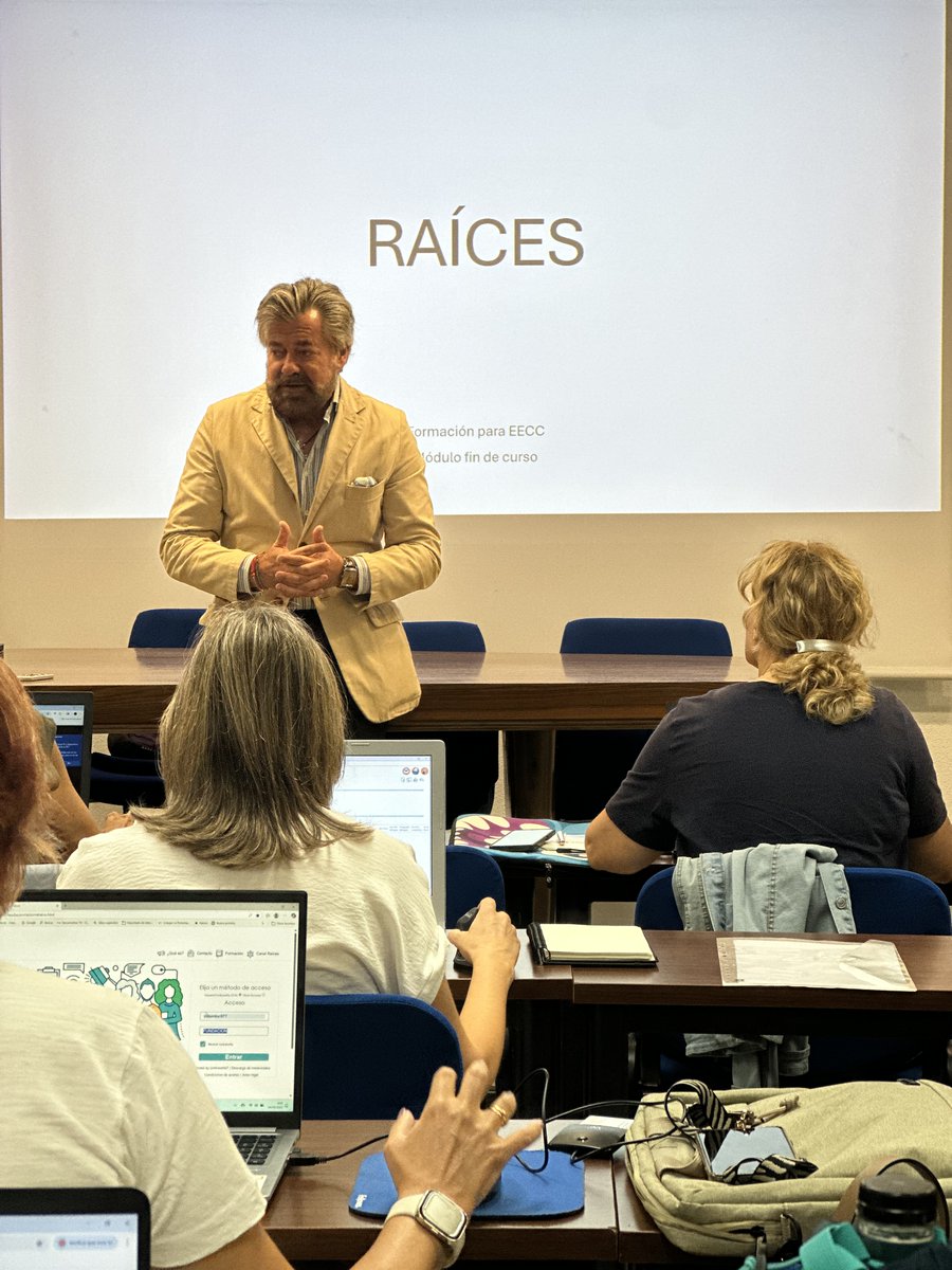 Innovacion 4319 ECM (@innovacionecm) on Twitter photo 👋 Nuestro Secretario Regional, <a href="/emilio_daz/">Emilio Díaz</a>, ha dado la bienvenida a los participantes en la 1ª sesión del curso de #Raíces.
📚 Un inicio práctico y enriquecedor para mejorar la gestión y el día a día de las secretarías de los colegios concertados.
<a href="/ecatolicmadrid/">Escuelas Católicas Madrid</a> <a href="/FormacionEcm/">FormaciónECM</a> 👋 Nuestro Secretario Regional, <a href="/emilio_daz/">Emilio Díaz</a>, ha dado la bienvenida a los participantes en la 1ª sesión del curso de #Raíces.
📚 Un inicio práctico y enriquecedor para mejorar la gestión y el día a día de las secretarías de los colegios concertados.
<a href="/ecatolicmadrid/">Escuelas Católicas Madrid</a> <a href="/FormacionEcm/">FormaciónECM</a>