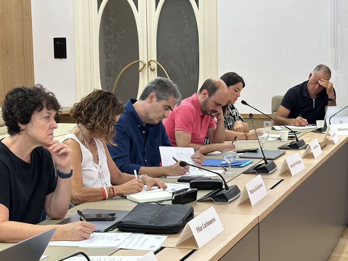 psibpsoe's tweet image. 💪Encaram un nou curs polític celebrant les jornades parlamentàries amb més força i unió que mai. 

🌹L'objectiu és clar: continuarem impulsant polítiques socials i innovadores que posin les Illes i la seva ciutadania per davant de tot.