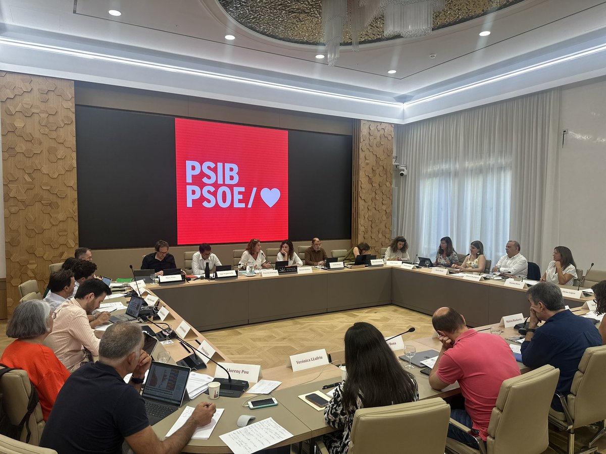 psibpsoe's tweet image. 💪Encaram un nou curs polític celebrant les jornades parlamentàries amb més força i unió que mai. 

🌹L'objectiu és clar: continuarem impulsant polítiques socials i innovadores que posin les Illes i la seva ciutadania per davant de tot.