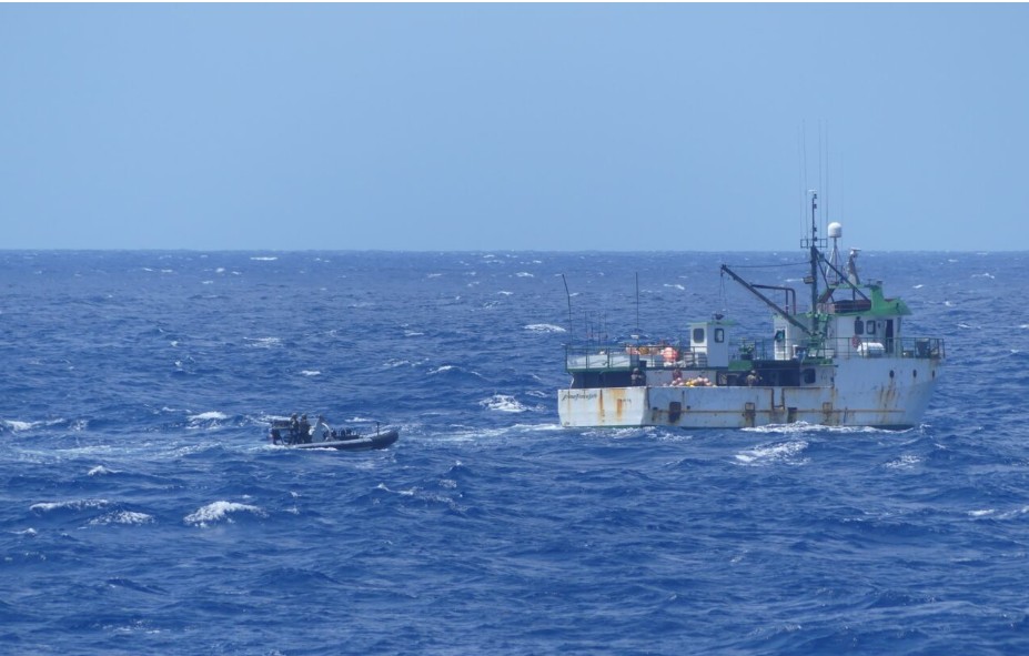 🚨 French Navy Seizes Nearly 6 Tonnes of Cocaine off West African Coast

This seizure once again confirms the West African coast as a hub for drug trafficking, a route that MAOC-N and its partners have been actively working to disrupt.

🔗rb.gy/es07cd