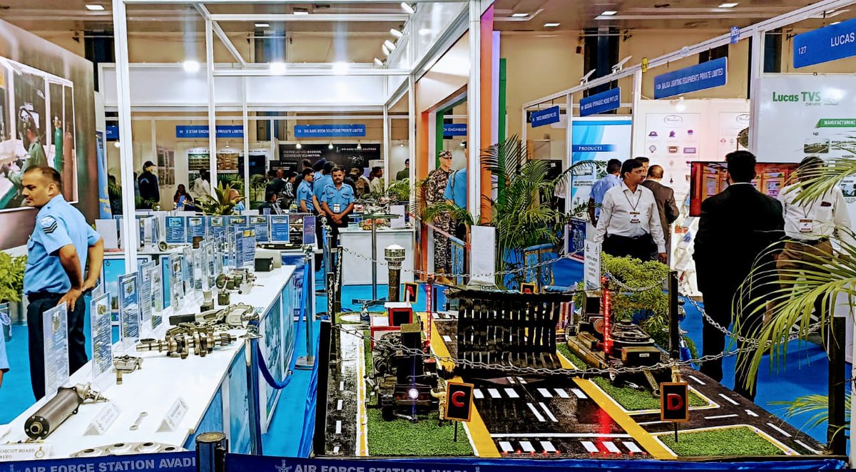 Def_PRO_Chennai's tweet photo. Excitement among stakeholders soaring as Defence &amp; Tech Show 2025 kicks off in Chennai. #IndianAirForce led by AF Station Avadi &amp; Chennai BRD with support from BRDs of Maintenance Command, showcases power of indigenous repair, maintenance &amp; self-reliance 

#IAF #DefAndTechShow https://t.co/kUHEyZnaAs