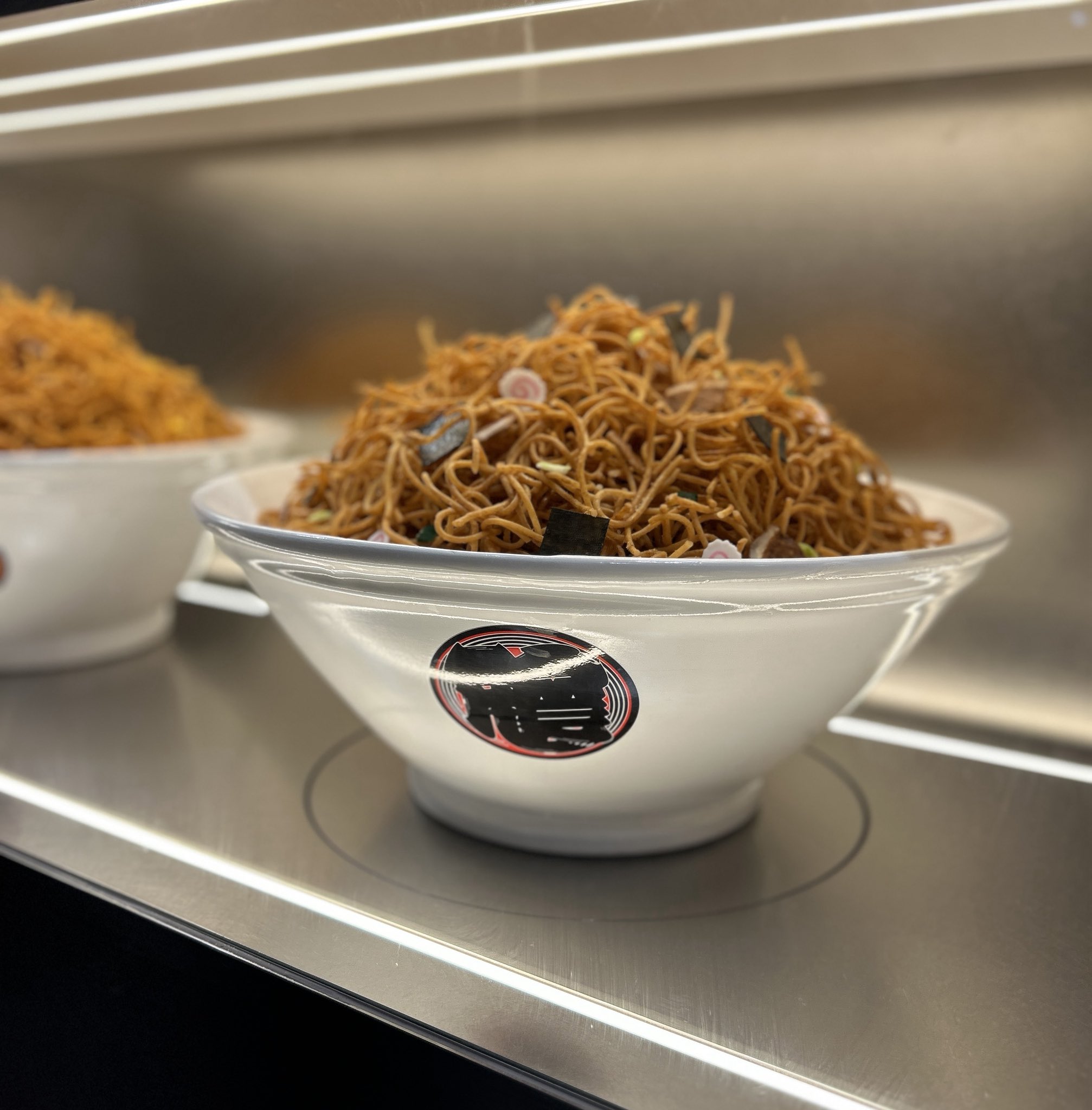 らーめん倶楽部 まるでラーメン？！自家製麺や具材をリアルにスナック化、大人の