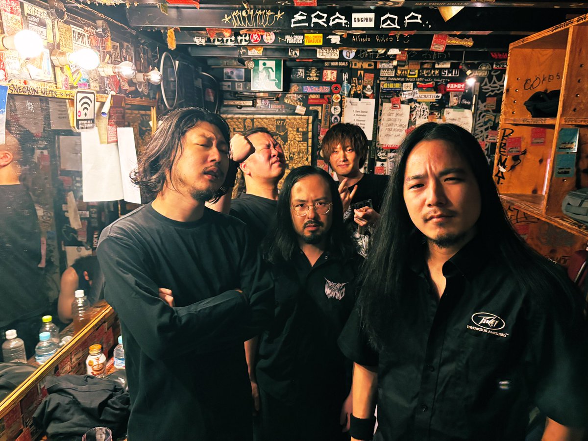 実は昨日めっちゃバンドっぽい写真撮った