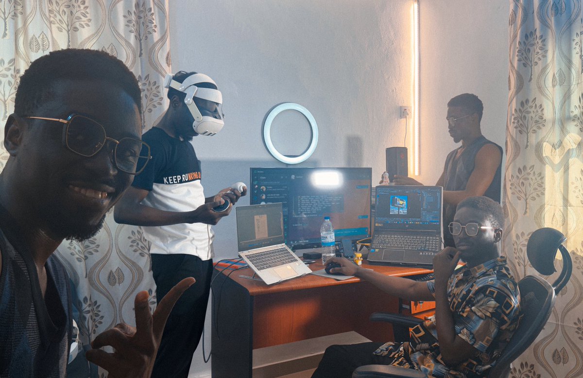 TheElzenitho's tweet image. Meet the Team.

They say jack of all trades, master of none.
I say master of many, why settle for one?

#Elzenitho #designbender #naijadesigner #generalist #gamer #youtuber #animator