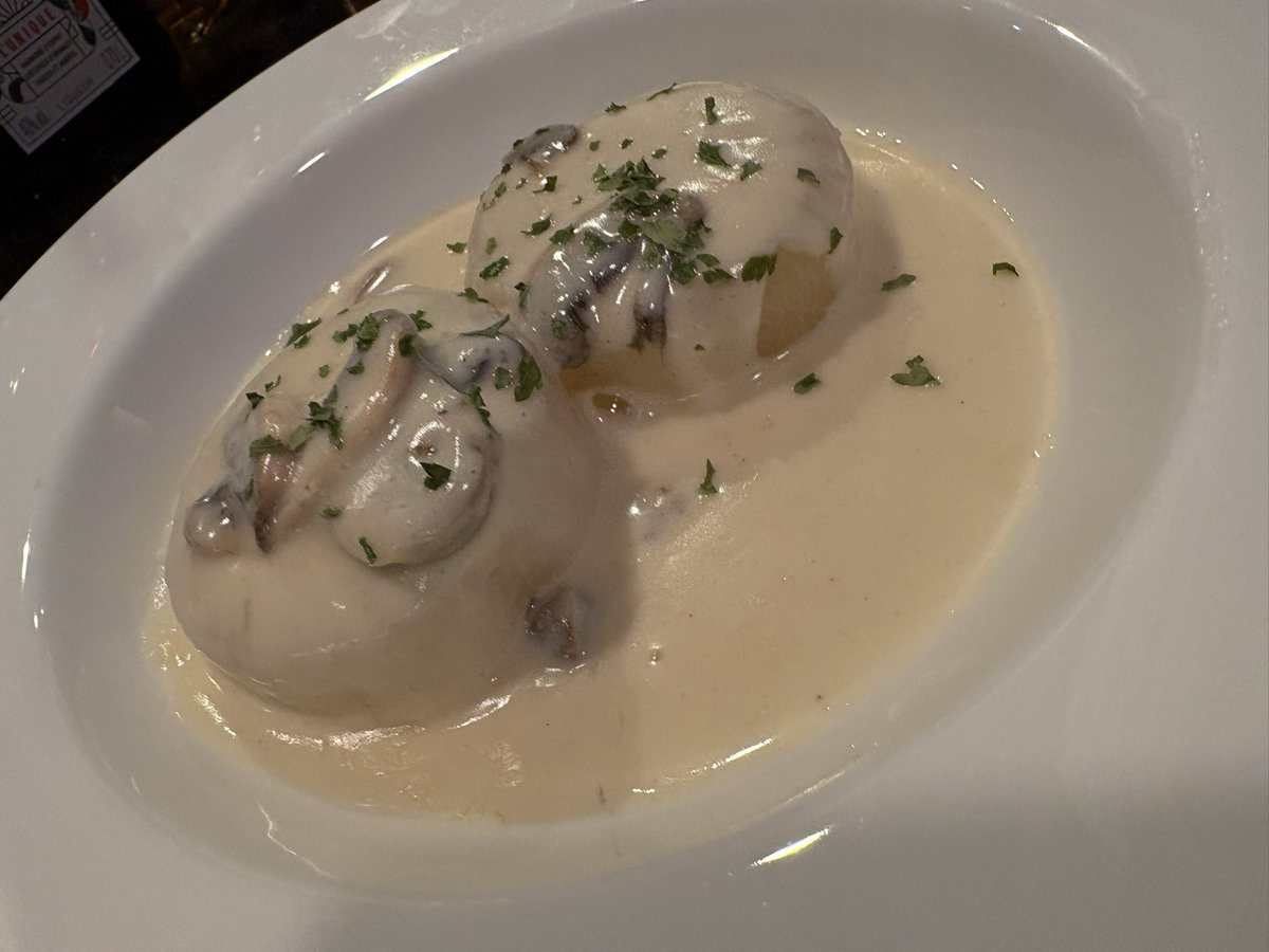 フレンチおでん
出来上がりました。

早い者勝ち！！😃