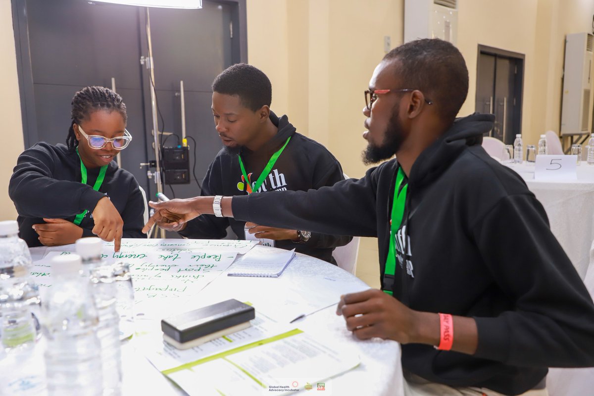 AlbertVictorian's tweet image. Saving lives goes beyond individual choices, stronger #HealthyFoodPolicy is needed. That’s why #SSBTaxSaves, #SaltReduction, and front-of-pack warning labels matter. Lessons I carry from #FoodJusticeBootcamp25