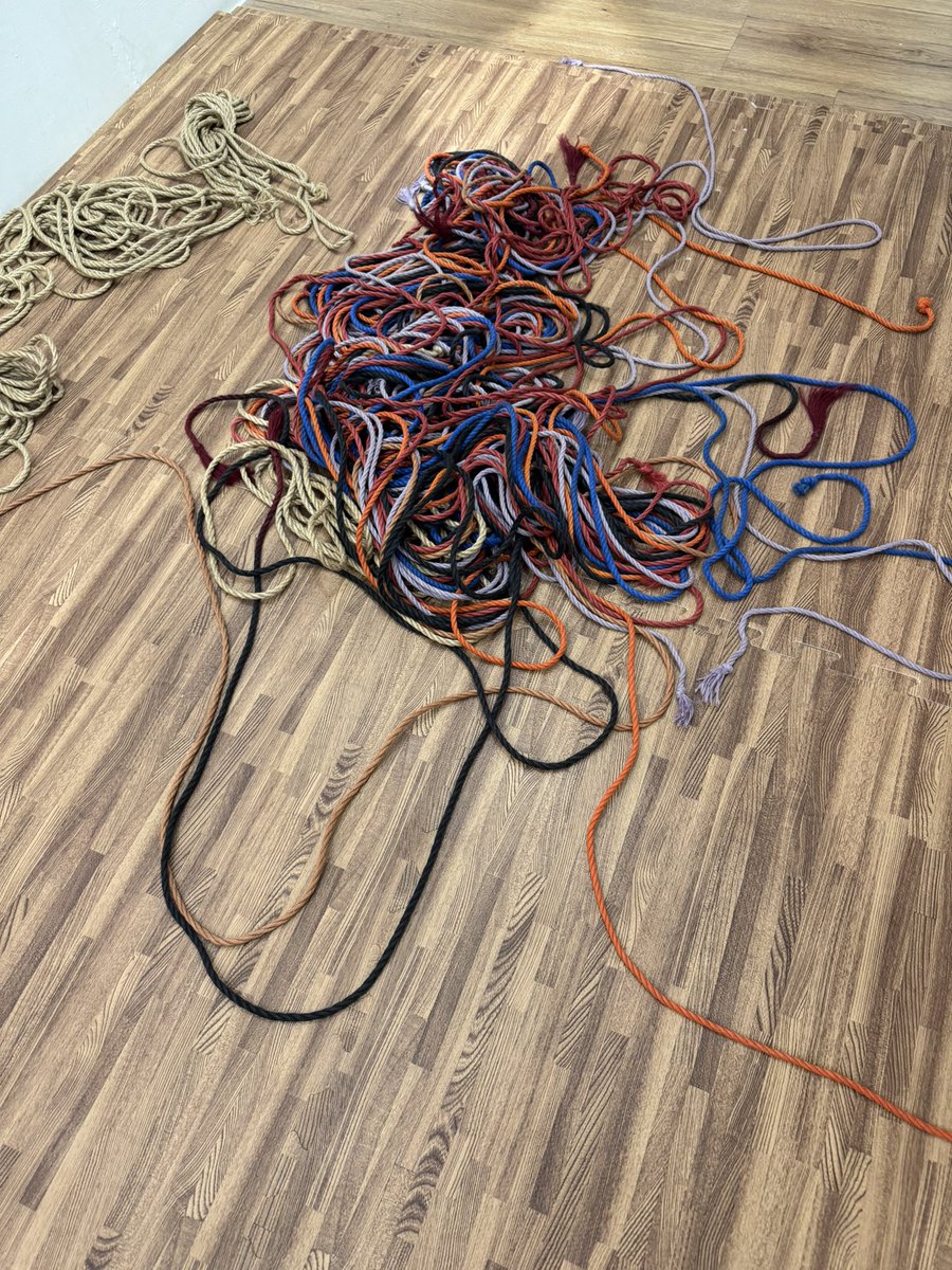 one_p_th_'s tweet photo. 今日速記（臺北藝穗節—糾纏）
1. 意外碰到朋友，也認識了很棒的人
2. 聽大家討論的時候也好開心
（其他下收） https://t.co/21GOtNN2f4