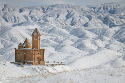 FedeItaliano76's tweet photo. Saint John Church of Sohrol, Iran https://t.co/o1KAP0tX9Y