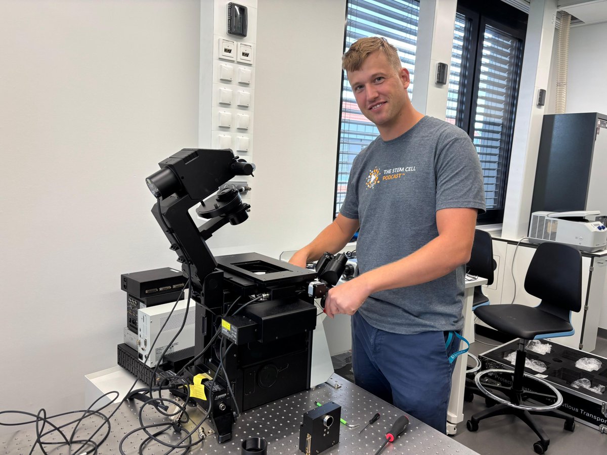 CSRBiotech's tweet image. We’re thrilled to welcome Dr. Tamás Gerecsei to CSR Europe! 🎉

Tamás brings a powerful blend of scientific and commercial expertise. He’s already hitting the ground running—here’s Tamás hard at work preparing a system for a customer demo on his very first day!
 
#Microscopy