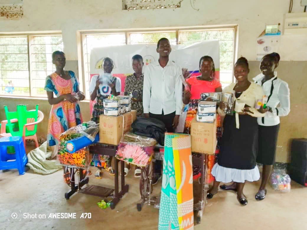 algemcluster's tweet image. ALGEM supplying women with tailoring materials