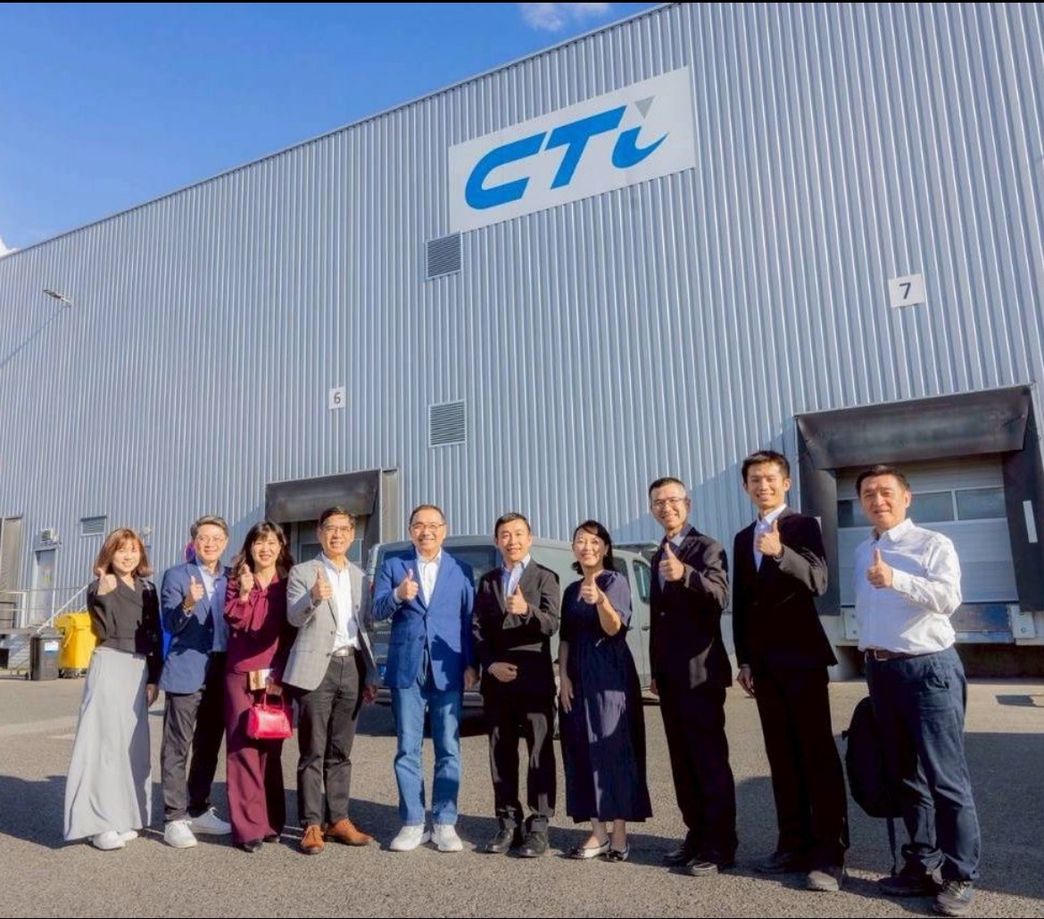 Cti_cable's tweet photo. A proud moment for CTi Group!
We were deeply honored by the visit of Mayor Hou Yu-Ih and the New Taipei City Government team to CTi Europe s.r.o in Prague. From Taiwan to Europe, we spirit and commitment to "Value-Up" continue to connect us - just like the cables we build. 🌍🔗 https://t.co/DnNA9nqdFk