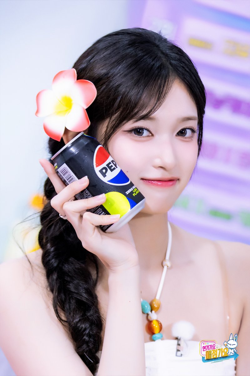 #매점가요 ꒰ঌ현떠 주인장໒꒱ #매점포토

2025.09.05 coming soon

#SBS #인기가요 #인기가요끝나면매점가요
#아이브 #IVE #이서 #LEESEO <a href="/IVEstarship/">IVE OFFICIAL</a>