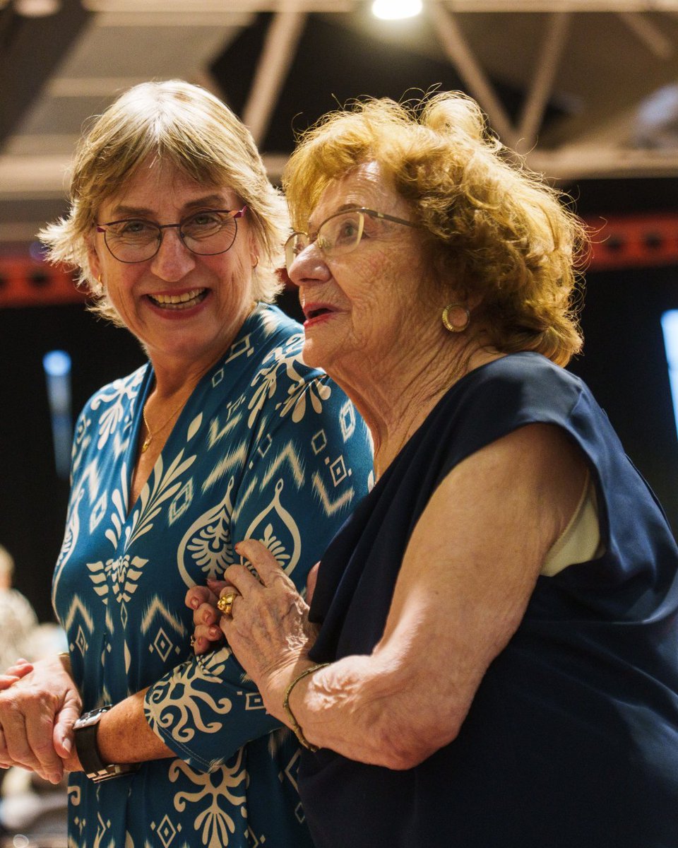 🎂 Avui fem 38 anys! 🎉

Des de 1987 treballem contra la soledat no desitjada i per al respecte i la dignitat de les persones grans.

Gràcies al voluntariat, a les persones sòcies i donants, i al suport d’empreses i institucions, demostrem que la companyia pot canviar vides 🤗