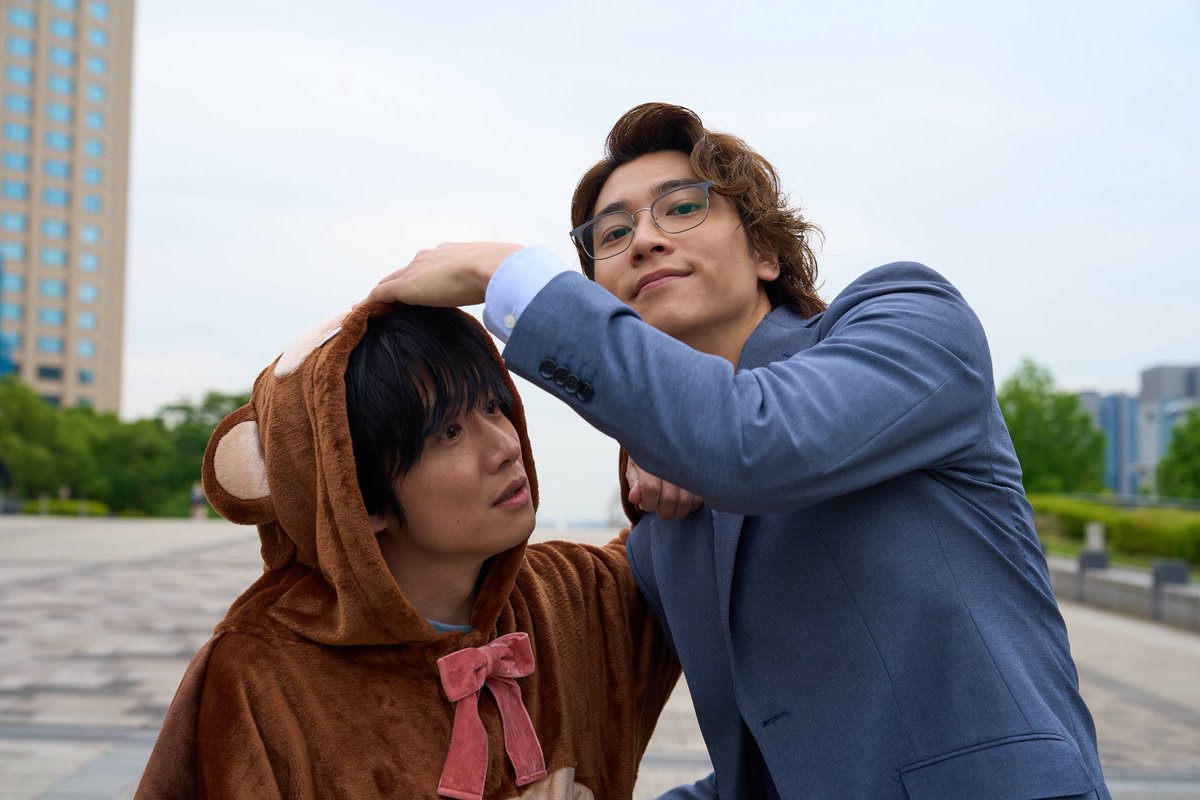 #ドラマ40までに
オフショット大公開🫧

休日のクマ🐻
別verのオフショットをお届け📸

貴重なこの姿が無料で観られるのは、
明日の深夜24時41分まで🏃‍♂️❕
#TVer でぜひご覧ください✅
🔗tver.jp/episodes/epa1a…

#風間俊介 #庄司浩平