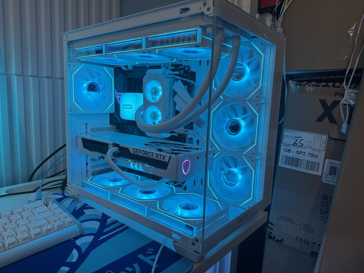 SpecBenchYT's tweet image. Builds looking clean atm