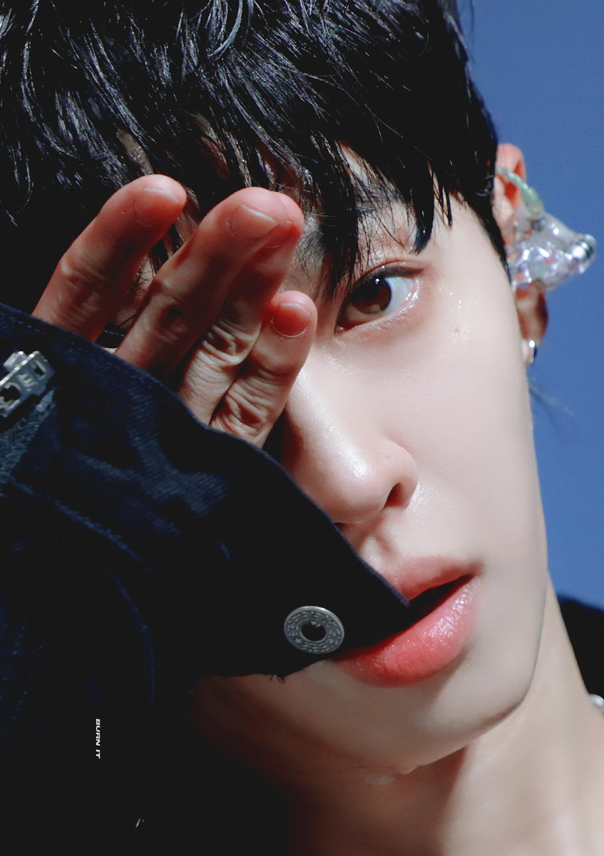 250903 어 죽을게

#하이라이트 #HIGHLIGHT #비스트 #BEAST #이기광 #LEEGIKWANG <a href="/900_330/">LEEGIKWANG</a>