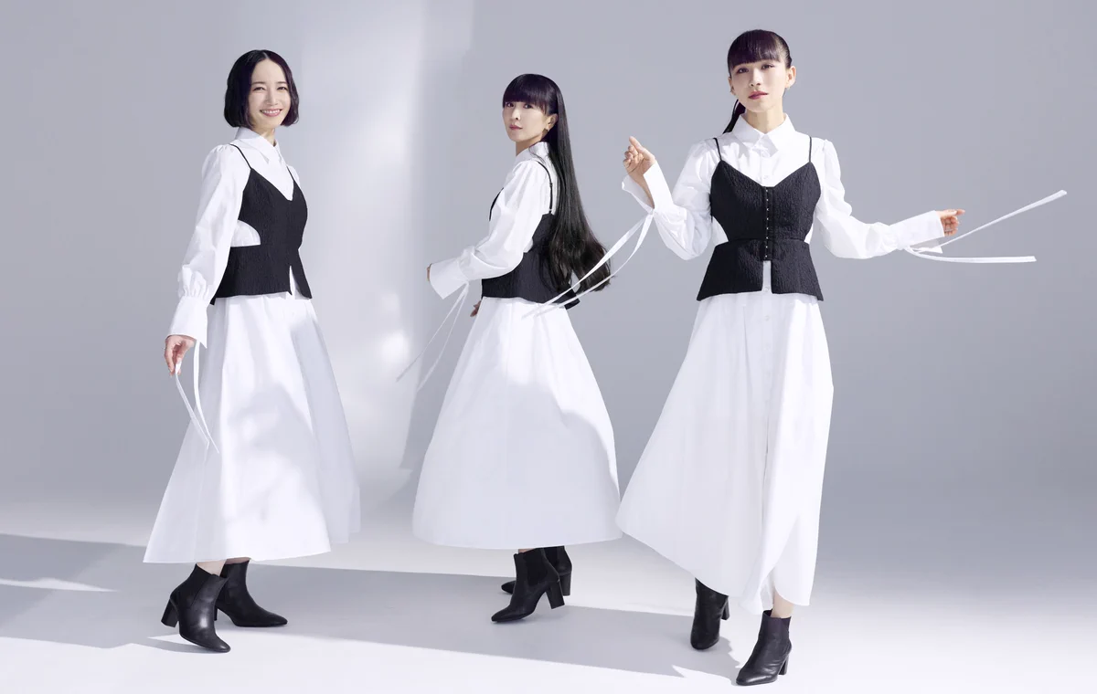 ENCOUNT в X: „Perfume Closet、第10弾は『ネビュラロマンス』や