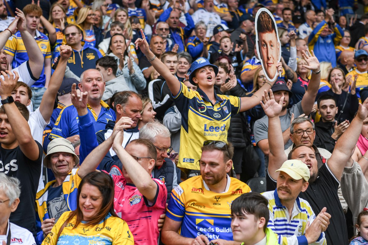 Over 1,100 fans already heading to Huddersfield but it's not too late to join them!
Tickets can be purchased in the following ways:-
Online at eticketing.co.uk/huddersfieldgi…
From Huddersfield Giants Ticket Office (please note there are no cash turnstiles available)
Ticket Prices
South