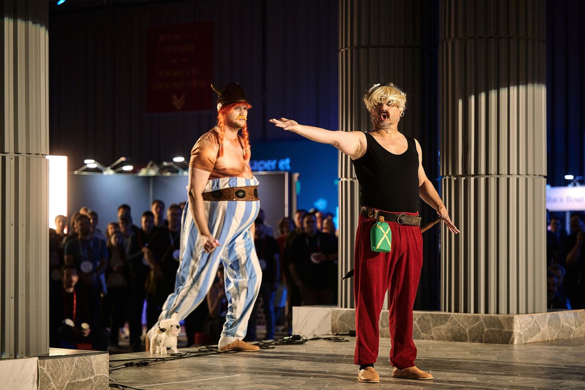 javazone's tweet image. Alarum ignis sonuit 🔥 - surely the work of those indomitable Gauls, Asterix & Obelix! Yet the empire of JavaZonis endures. Updated scrolls here: 2025.javazone.no/en/program
