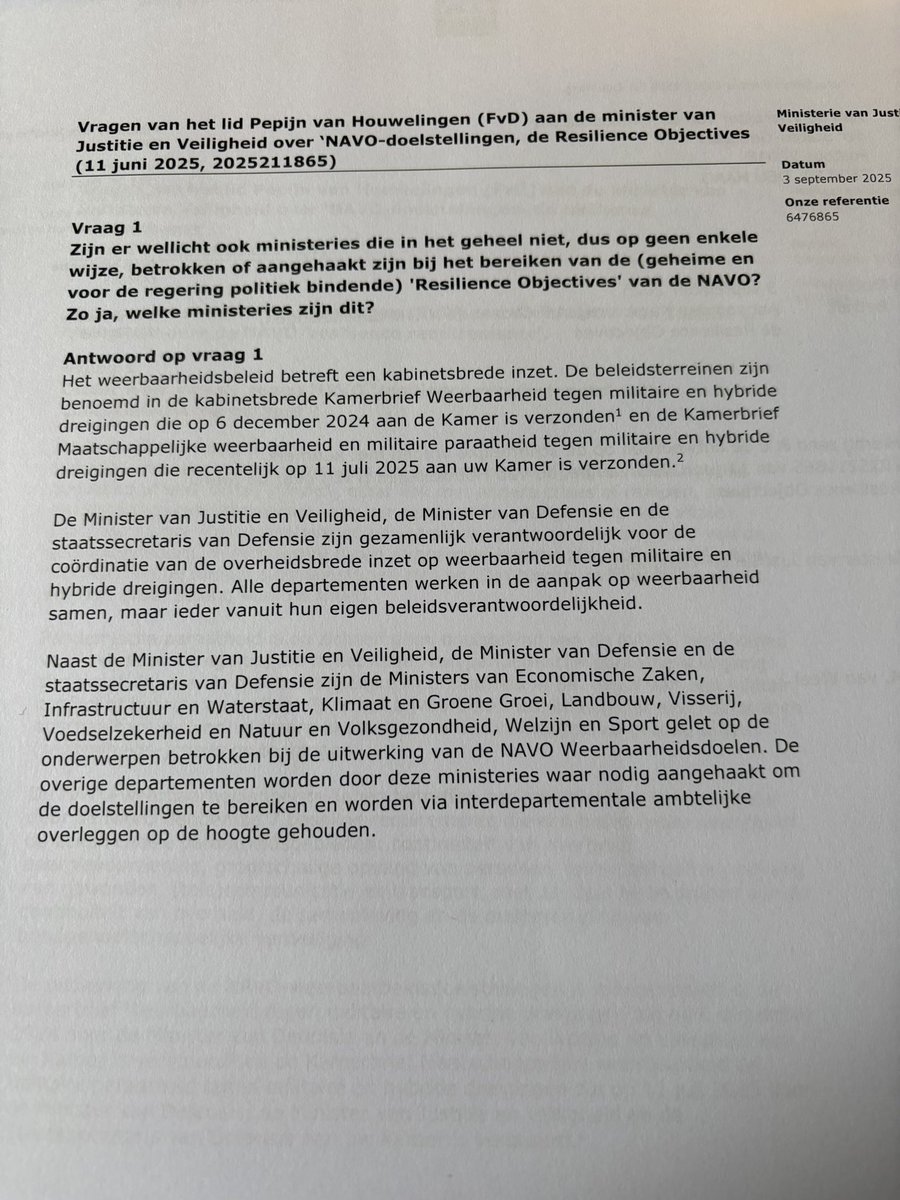 U denkt misschien, “NAVO-weerbaarheidsdoelstellingen”, ze zijn geheim, ook voor de Tweede Kamer en  “politiek bindend”, ok, dat is zorgelijk, maar het betreft toch alleen ons leger? 

Niet dus. 

Zojuist laat het kabinet ons weten dat geen enkel (!) ministerie niet met deze