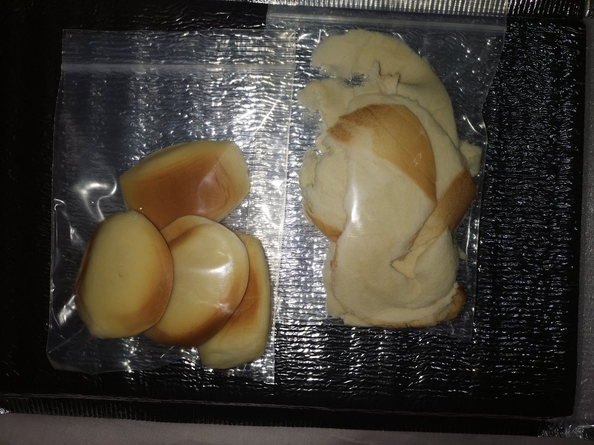 😏脚臭味的面包吃过没。