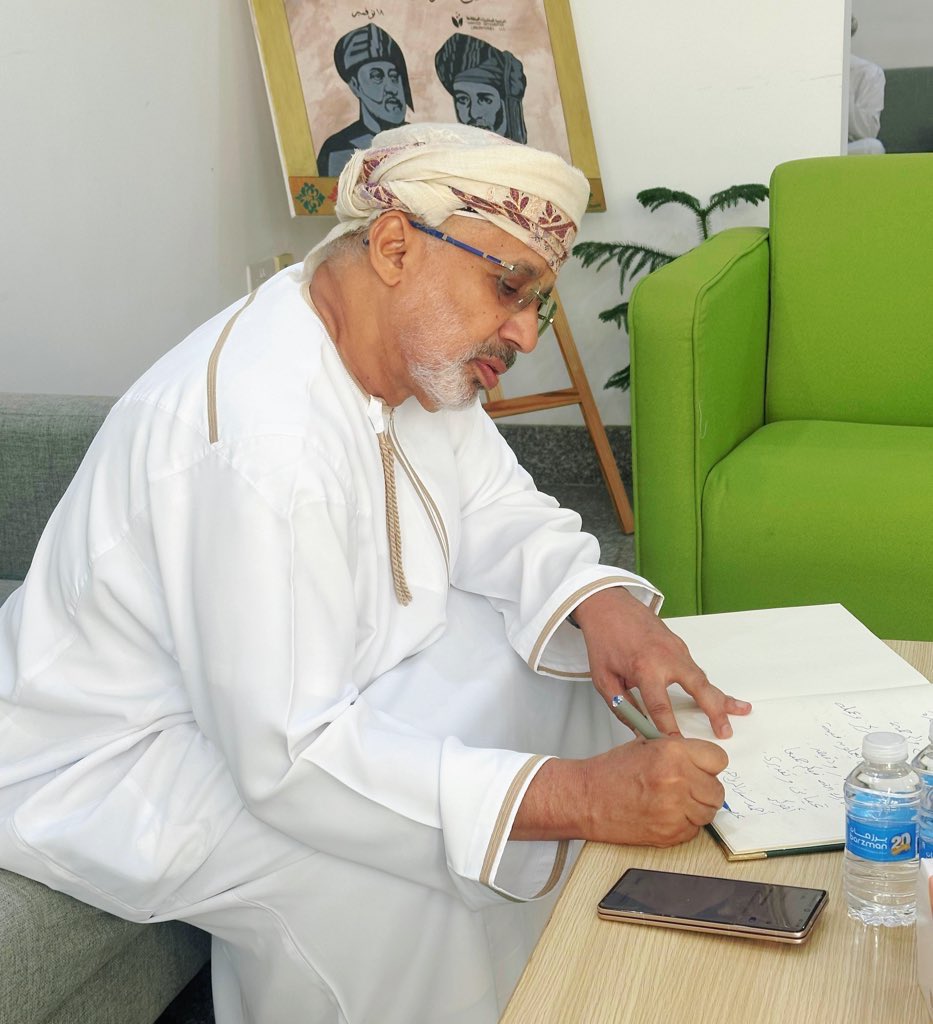 سعدنا باستقبال أصحاب السعادة أعضاء مجلس الدولة وذلك في إطار حرص المجلس على الاطلاع عن قرب على دور المُختبر  في تعزيز جودة وسلامة الغذاء ودعم منظومة الأمن الغذائي.هذه الزيارة تعكس الاهتمام الكبير الذي توليه مؤسسات الدولة لتعزيز الثقة بجودة وسلامة الغذاء في عُمان.
<a href="/OmanStateCounci/">مجلس الدولة _ سلطنة عُمان</a>