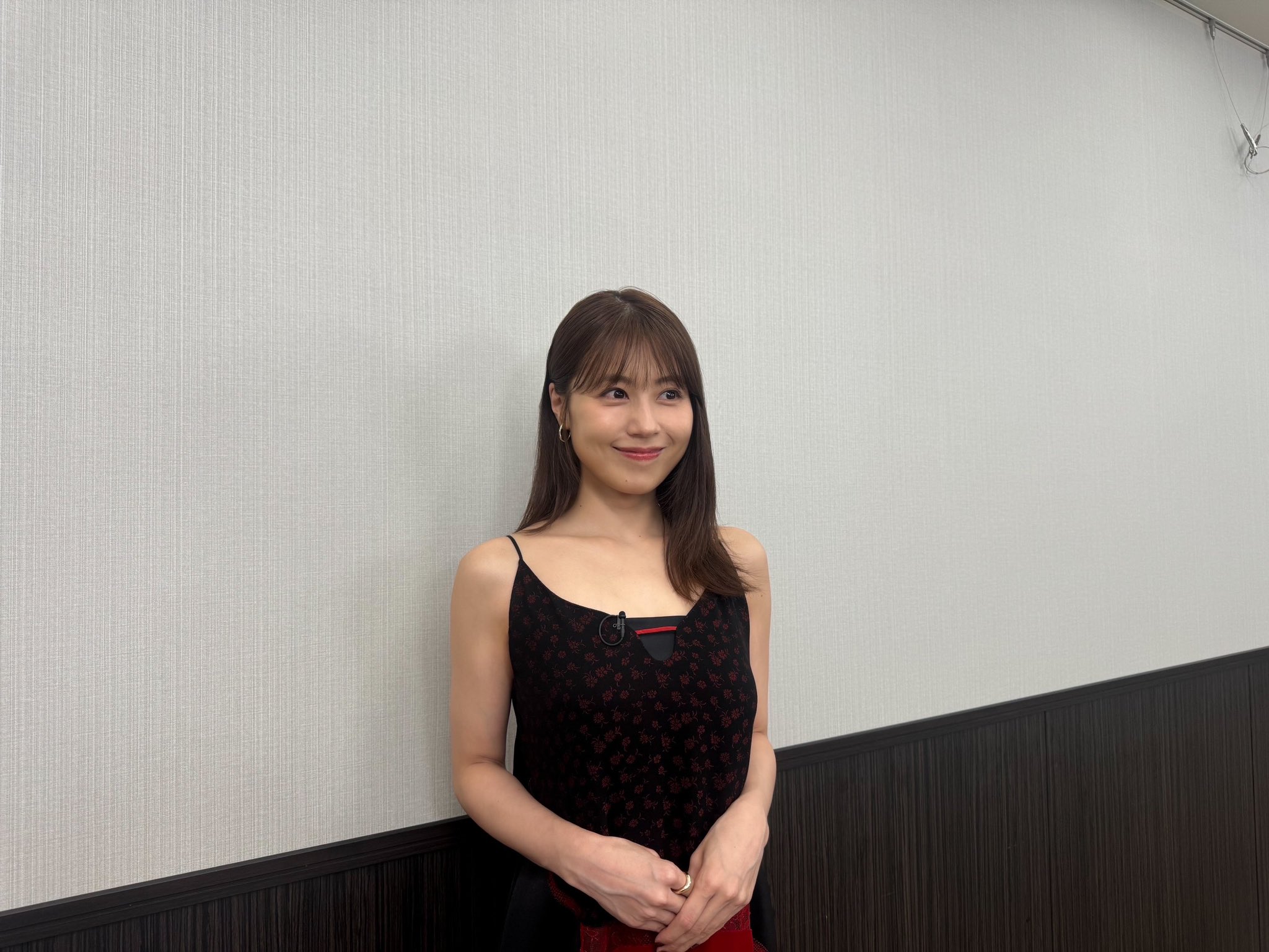 有村架純さん11点セット 有村架純：セットアップでおなかちらり 「VOCE」のビジュアルが