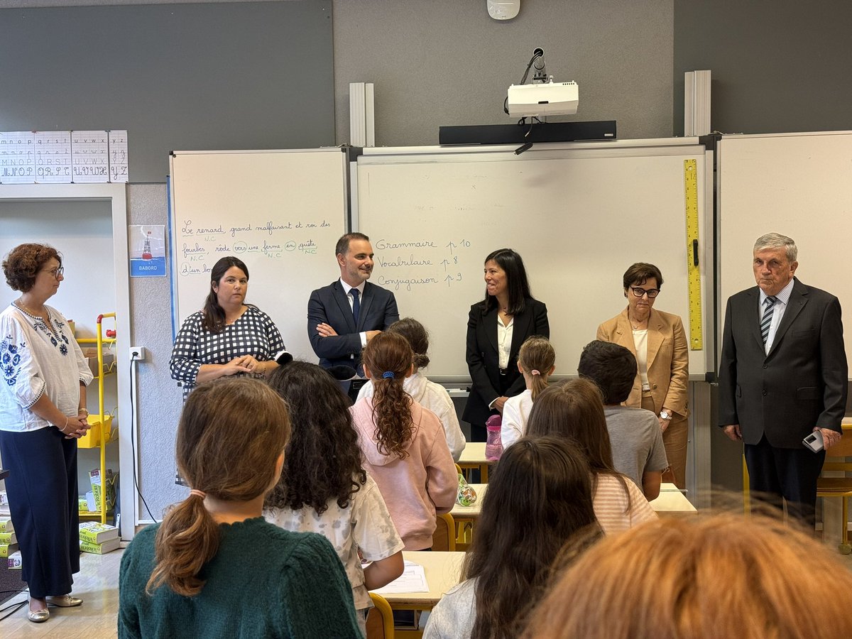 🇨🇭 Rentrée des classes aussi pour nos élèves de l’étranger ! 
À Genève, les enfants de l’École primaire française incarnent l’excellence de notre enseignement 🇫🇷 : exigence, curiosité, ouverture au monde.

Cette école est un maillon précieux du réseau #AEFE, qui fait rayonner