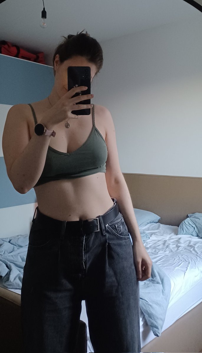 Evaat's tweet image. Day 1 after the doctor told me to lose weight