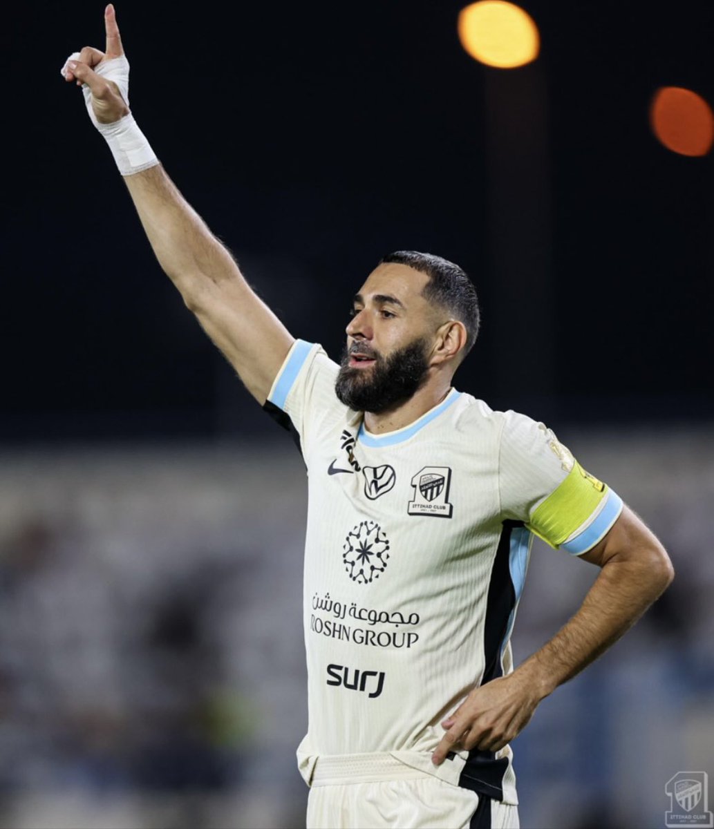 Merci pour l'accueil du dernier article !

Les prochaines sorties : 

- Fnatic : forte contraction des revenus, un futur international ?
- Map collaborative : focus éthique sur les owners de club esport 
- Fulllife : Qui est le nouveau challenger du merch en Europe ?