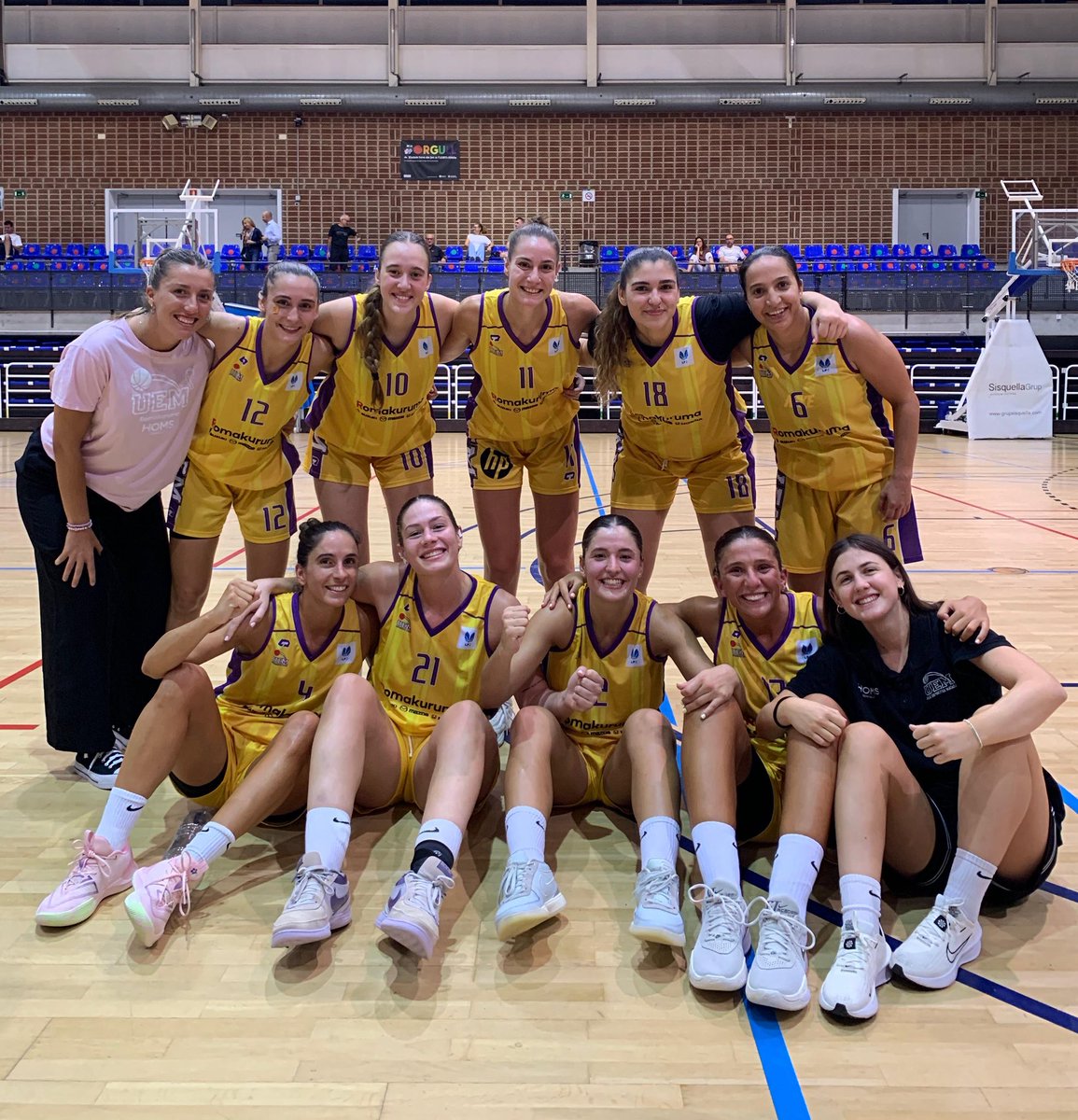 uemataro's tweet photo. 🟡 Primer test de pretemporada per al #MataróRomakuruma!

✅ Les noies d’en @tonysf89 van donar el tret de sortida al nou amb victòria a la pista del Cerdanyola.

💪🏻 Un bon primer pas per començar a agafar ritme i sensacions de cara a un any que torna a prometre emocions fortes.
🔌 Amb @impulso_energia sempre connectades!☀️

🏠 Dissabte 20/09 ens veurem al Palau en el primer partit de Lliga Catalana LF2.
➡️ I el debut oficial a la lliga serà el 4 d’octubre a les 19.30h al Palau Josep Mora! Tic tac!!!
🔜 Aquest dissabte tindrem el 2n amistós de pretemporada. A les 16.45h al Palau. Abans del partit de #LligaCat 2aFEB! 

#somgrocs💛💜