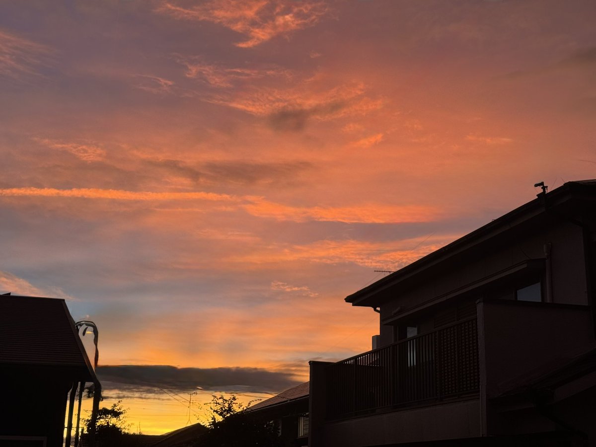 台風の影響はあまりなかったです🌀

これから進路地域のかたご注意ください⚠️

明日からまた暑くなりそうです💦
#イマソラ
