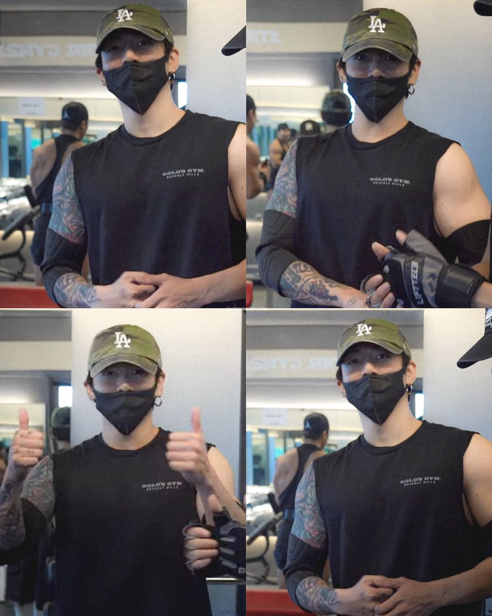 archivforjeon's tweet image. LOOK AT JUNGKOOK OMG