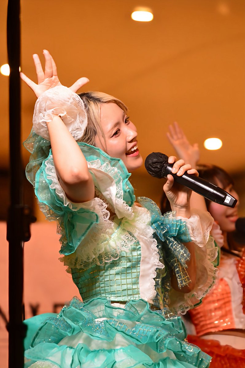 lESBAO8Unl69712's tweet image. 汐留シオサイトフリーライブ　Part2
暖野木のんさん

#MyDresscode
#マイドレ
#暖野木のん