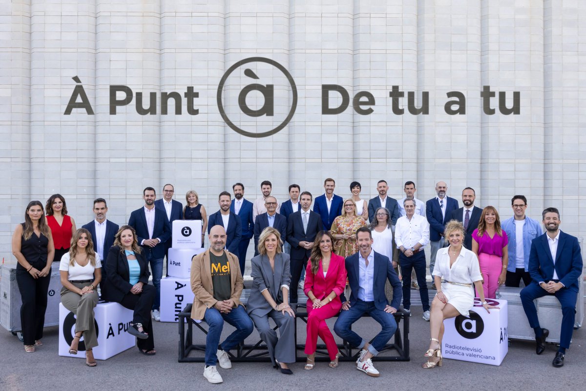 📺📻 À Punt revoluciona la graella amb nous formats i més informatius en directe per a apujar l’audiència

La radiotelevisió pública presenta dos nous magazins, 'Connexió Comunitat Valenciana' al matí i 'Va de bo' a la vesprada

📲Coneix ací la nova programació