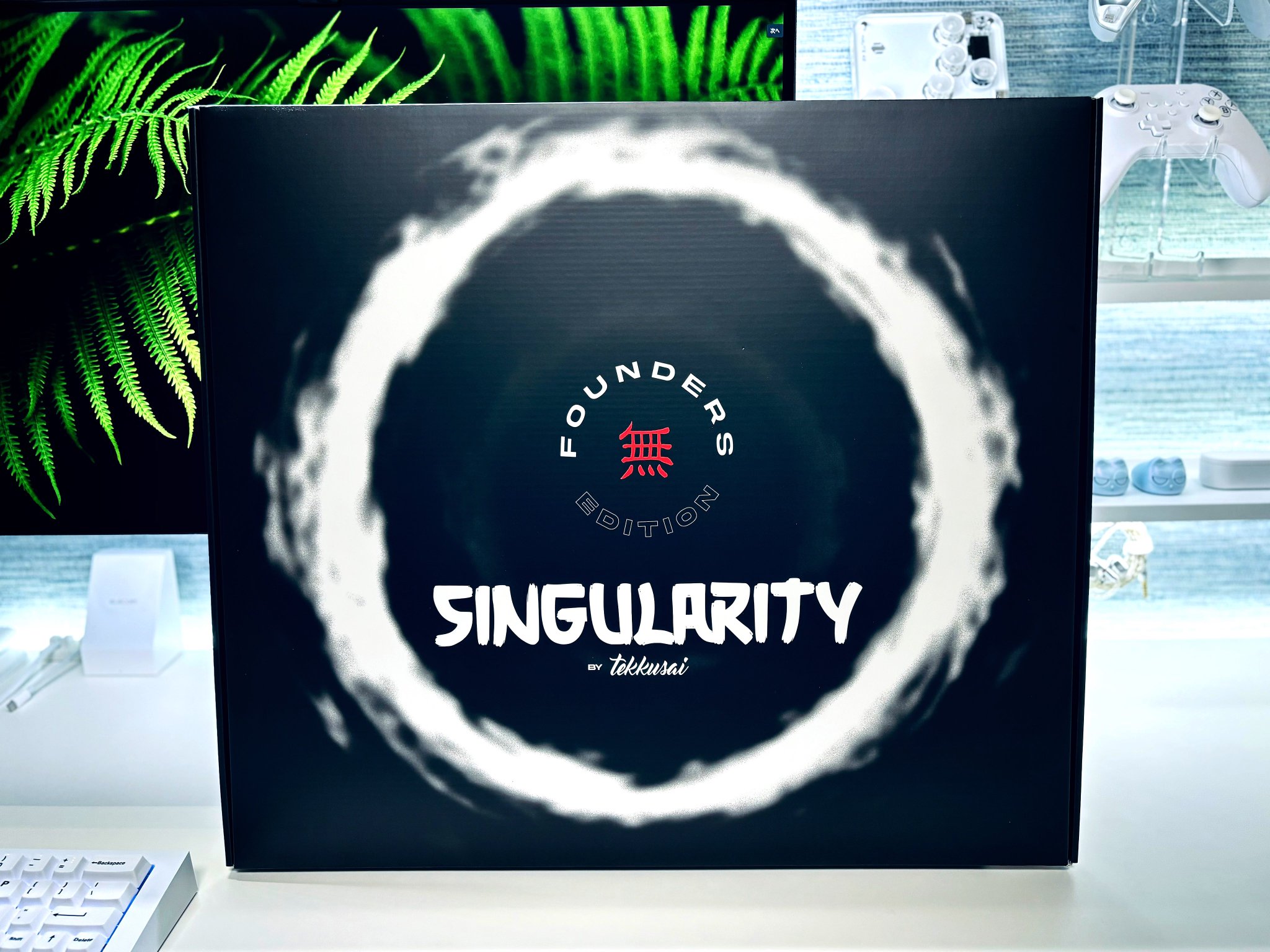 美品 Tekkusai Singularity ガラスマウスパッド Tekkusai Singularity Glass Mousepad - us.MaxGaming.com