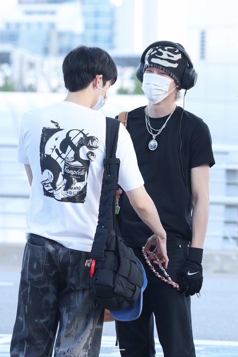 summer1on's tweet photo. 250904
어린이 모찌키나코 목걸이 착용하고 출국
feat 구경하는 지웅이

#소울 #SOUL
#피원하모니 #P1Harmony https://t.co/vV9JJM1HIw