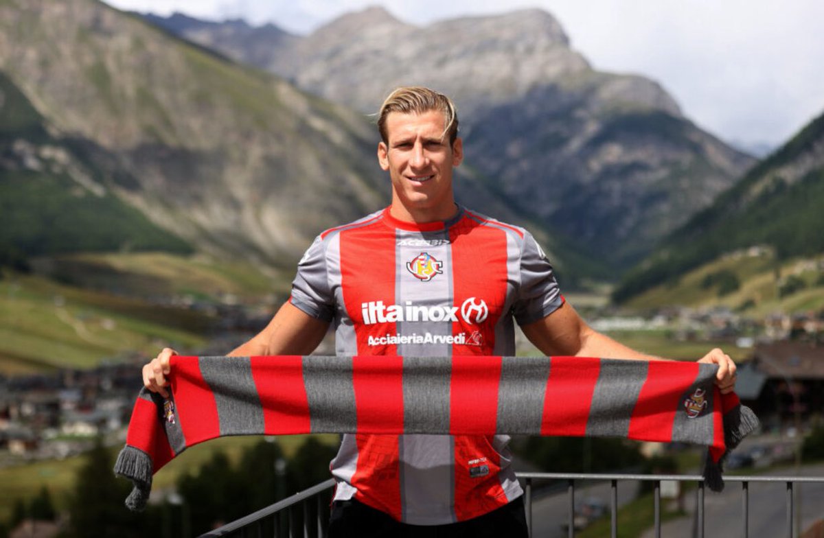 FootballPulse_'s tweet photo. 🇮🇹 Serie A — Zoom on #Cremonese
✅ Arrivals
🇧🇪 Jari #Vandeputte — 3,30M€
🇮🇹 Federico #Baschirotto — 3,00M€
🇵🇾 Antonio #Sanabria — 2,50M€
🇮🇹 Giuseppe #Pezzella — 2,00M€
🇮🇹 Andrea #Fulignati — 1,40M€
🇦🇷 Martín #Payero — Loan 1,00M€
🇫🇷 Warren #Bondo — Loan 500K€ https://t.co/tnGtHK43cb