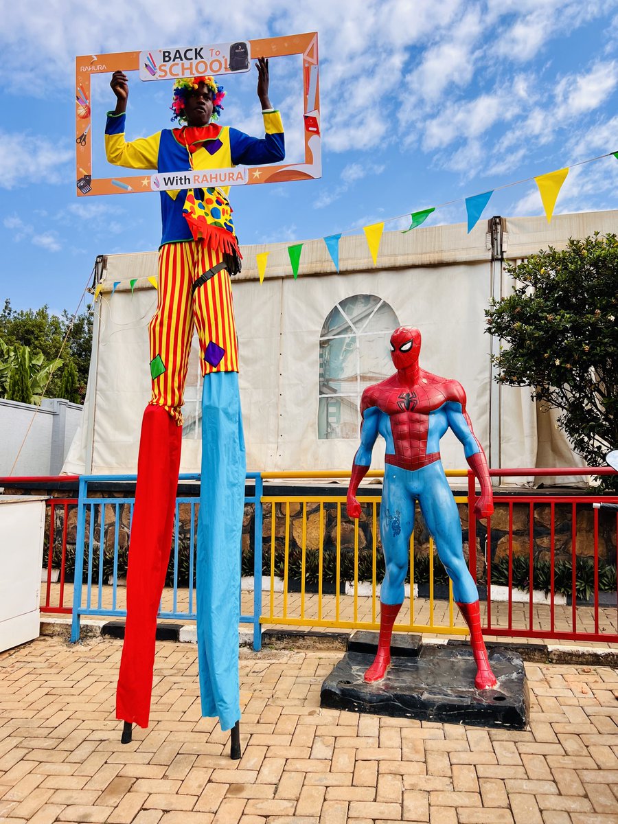 spidermancenter's tweet photo. @contactrahura joined the Back to school Party with school stationery 🎒📚✏️ Making kids excited for school! https://t.co/DerZmNs6Xk