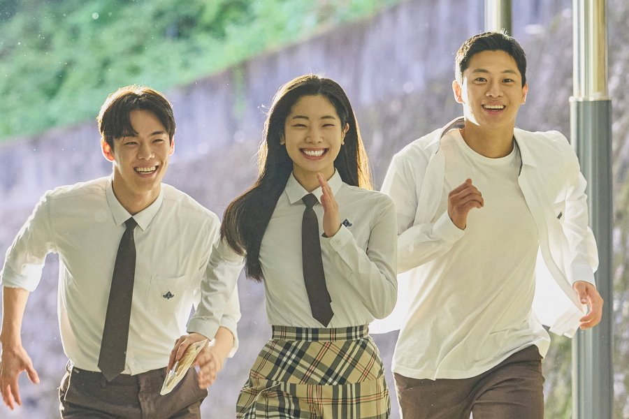 Soompi tweet media