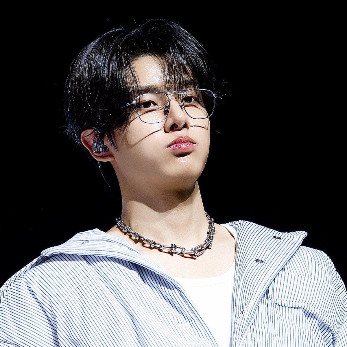 15ARCHIVEz's tweet photo. he wont stop being adorable 🤚

#제이크 #JAKE https://t.co/9Ai5qViKrW