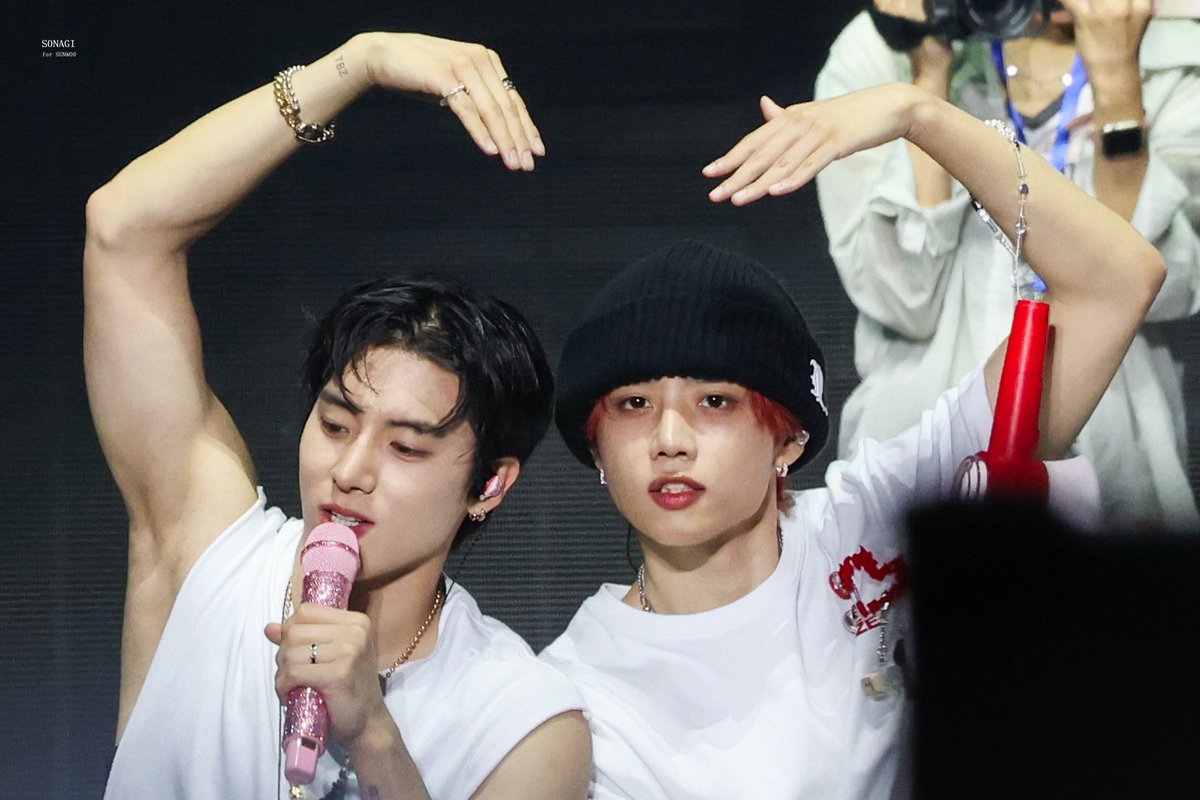 2500824 🐶🫶🦝

#선우 #SUNWOO #ソヌ
#더보이즈 #THEBOYZ #ドボイズ