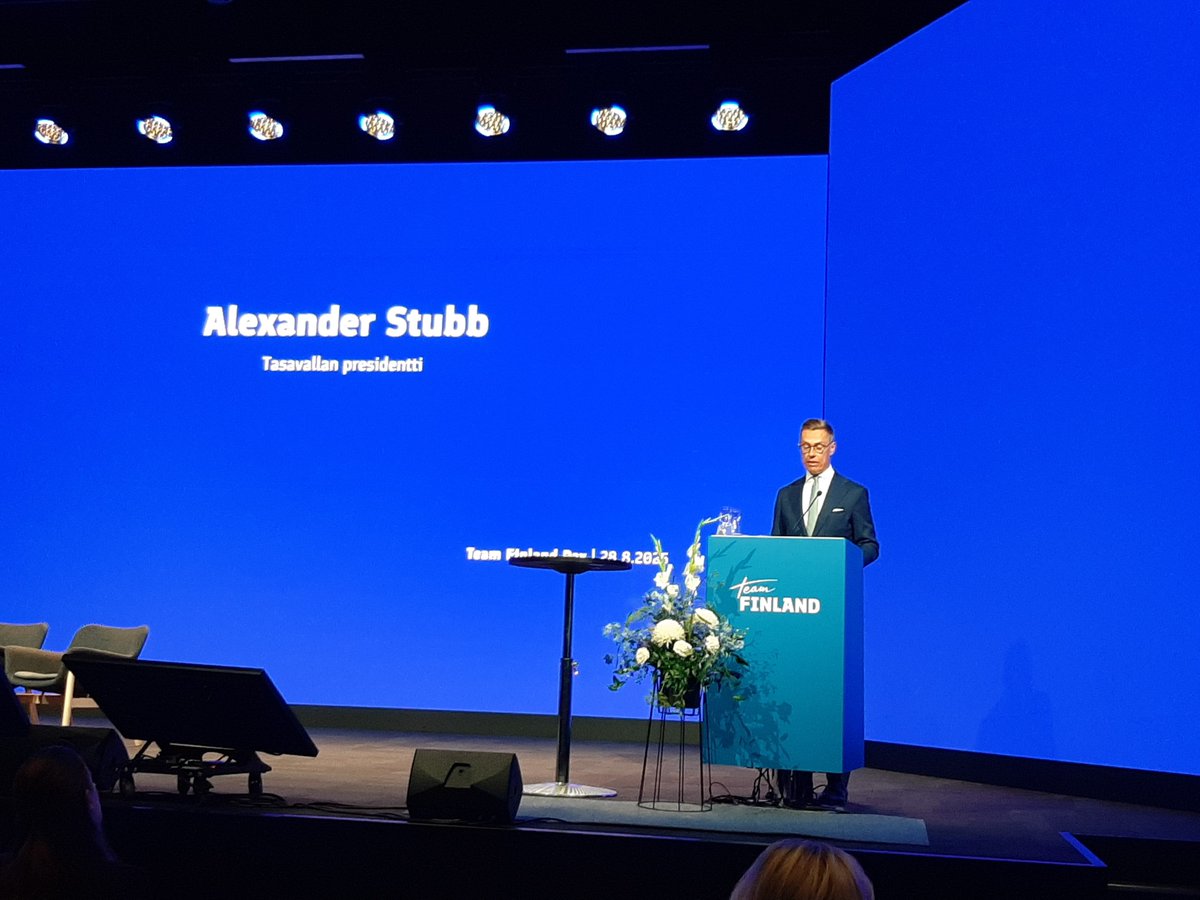 "Toimikaa sellaisessa maailmassa, kuin se on, ei sellaisessa, jollainen toivoisitte sen olevan", painottaa TP <a href="/alexstubb/">Alexander Stubb</a> #TFDay2025 avauspuheessaan. TP muistuttaa Suomen huikeasta potentiaalista monella saralla: Kvanttiteknologia, avaruus... Kehotus: Hyödyntäkää tilannetta!