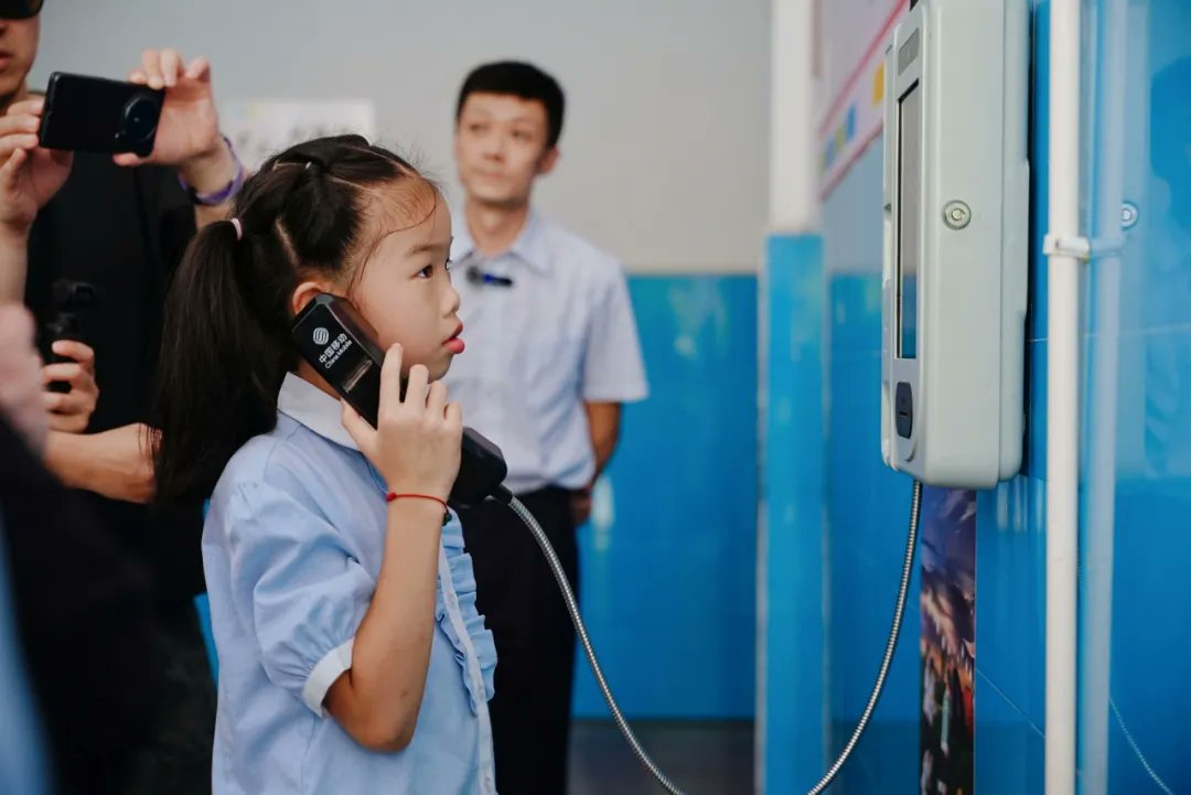 📷“Lucid waters and lush mountains are invaluable assets.” In #Honghe Prefecture, 📷#Yunnan, the shimmering, terraced #Hani rice fields—recognized as a UNESCO World Heritage site—stand as a living example of harmony between humanity and nature. Facing challenges brought by rising