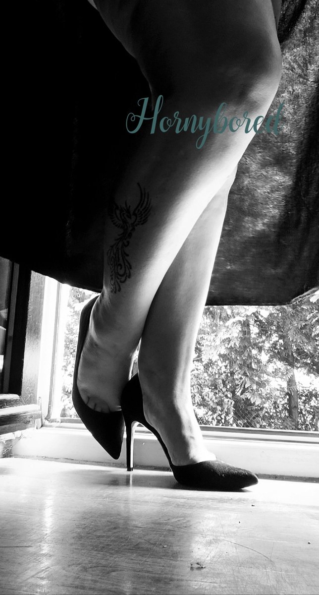 #JeudiTalons 

<a href="/LeBoudoirSecret/">LeBoudoirSecret</a>